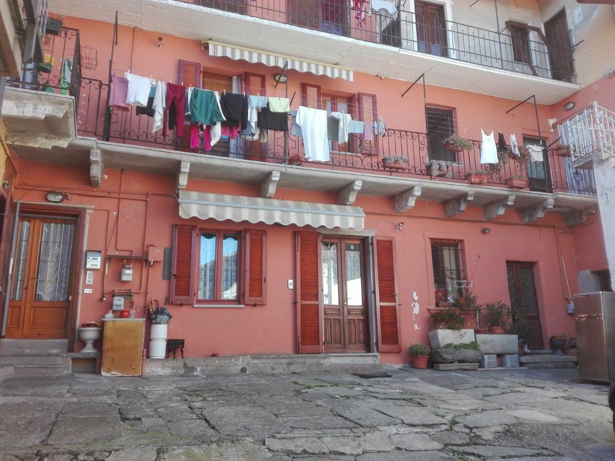 La Casa Di Nuvola Lägenhet Massino Visconti Exteriör bild